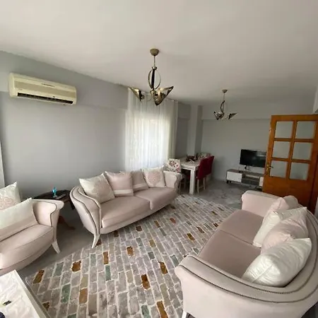 Tutunculer Caddesi Merkezi Daire Apartment Kusadasi