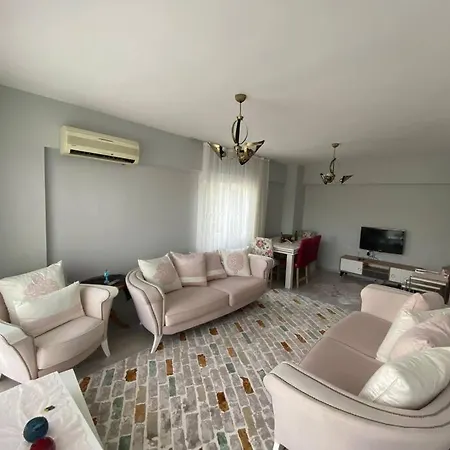 Apartment Tutunculer Caddesi Merkezi Daire Kusadasi