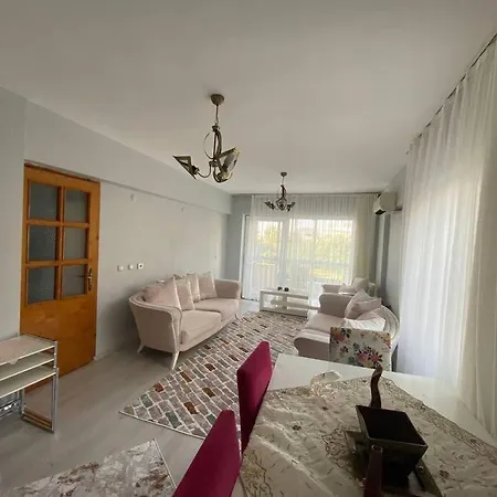 Apartment Tutunculer Caddesi Merkezi Daire Kusadasi