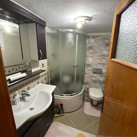 Tutunculer Caddesi Merkezi Daire Apartment *