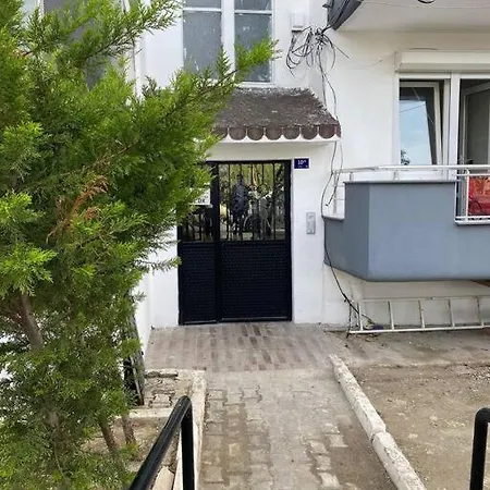 Tutunculer Caddesi Merkezi Daire דירה *
